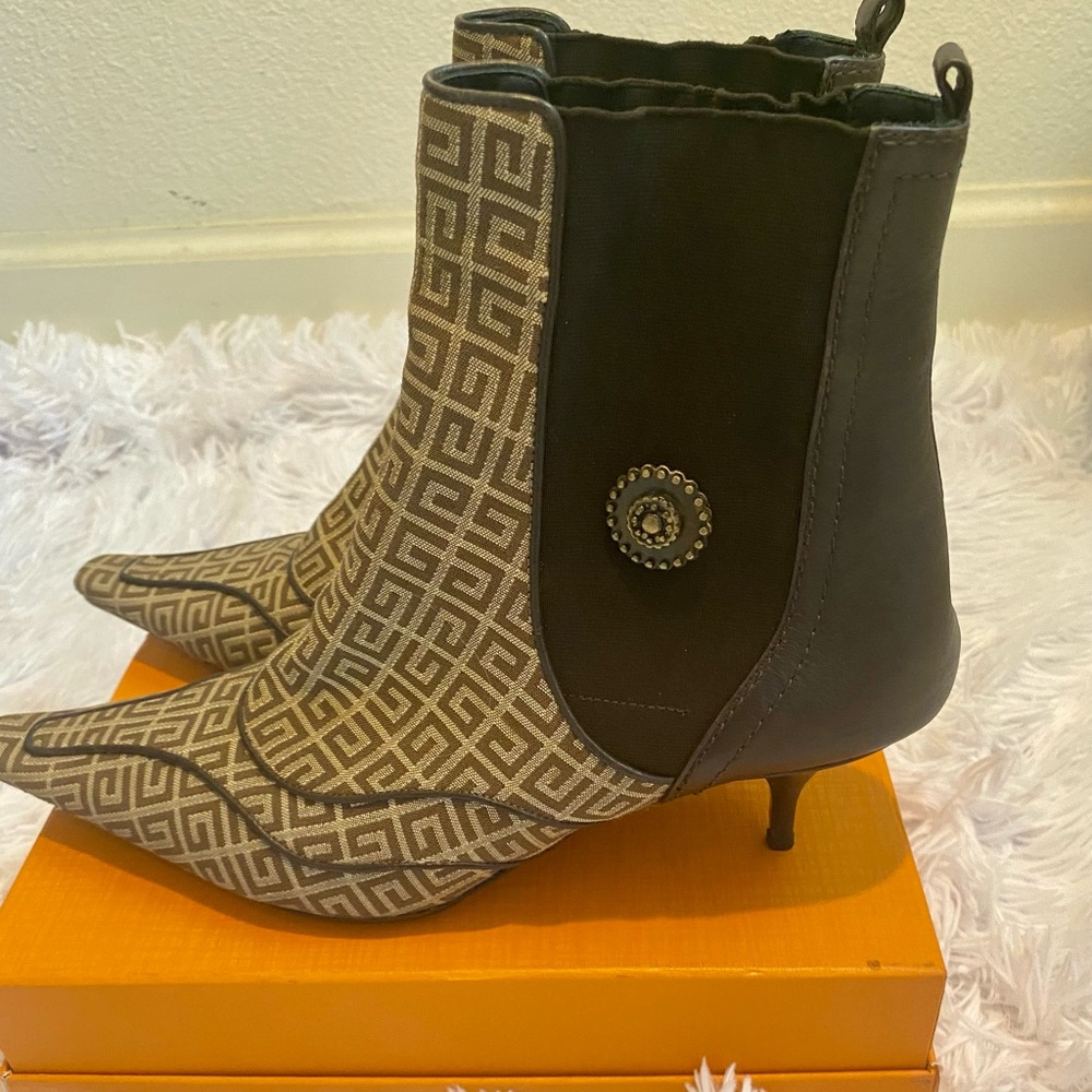Givenchy ankle booties size 38
